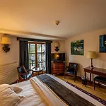 Saint Walfrid Restaurant & 4*