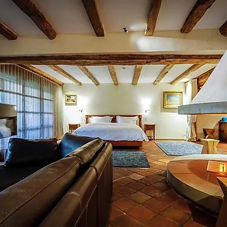 מלון Saint Walfrid Restaurant & 4*