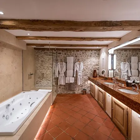 Szálloda Saint Walfrid Restaurant & 4*