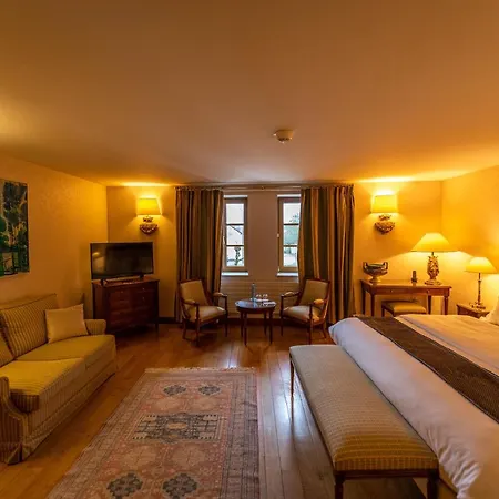 Saint Walfrid Restaurant & Hotel