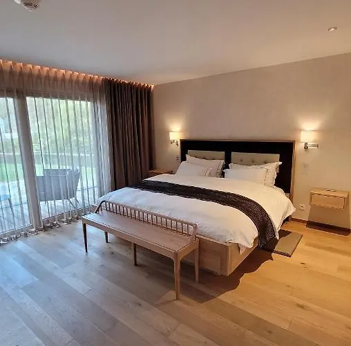 Saint Walfrid Restaurant & Саргемин