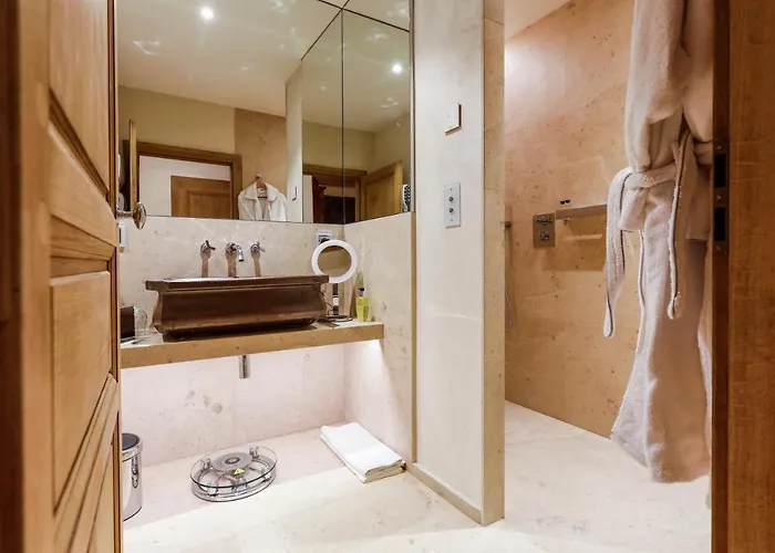 Отель Saint Walfrid Restaurant & Саргемин