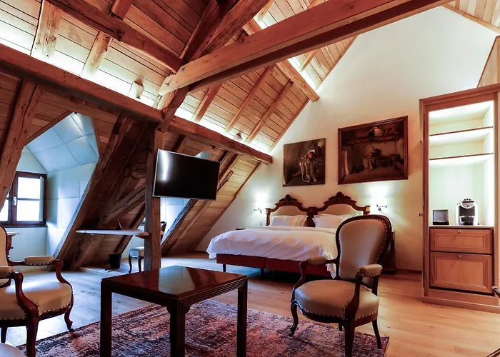 Saint Walfrid Restaurant &