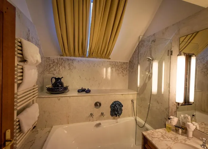 Отель Saint Walfrid Restaurant & Саргемин