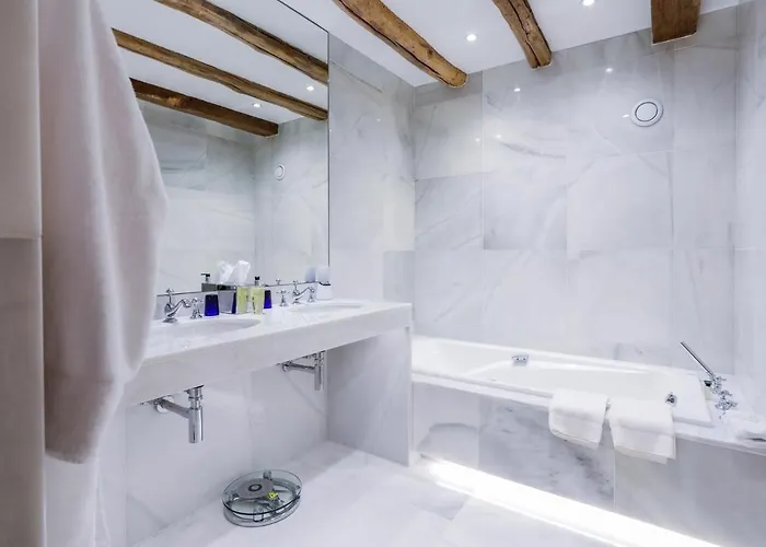 Saint Walfrid Restaurant & Саргемин