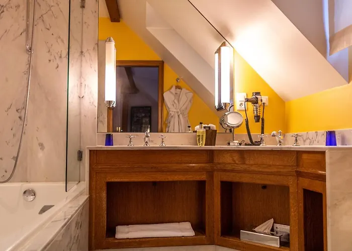 Saint Walfrid Restaurant &